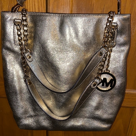 Michael Kors crossbody - Picture 2 of 6
